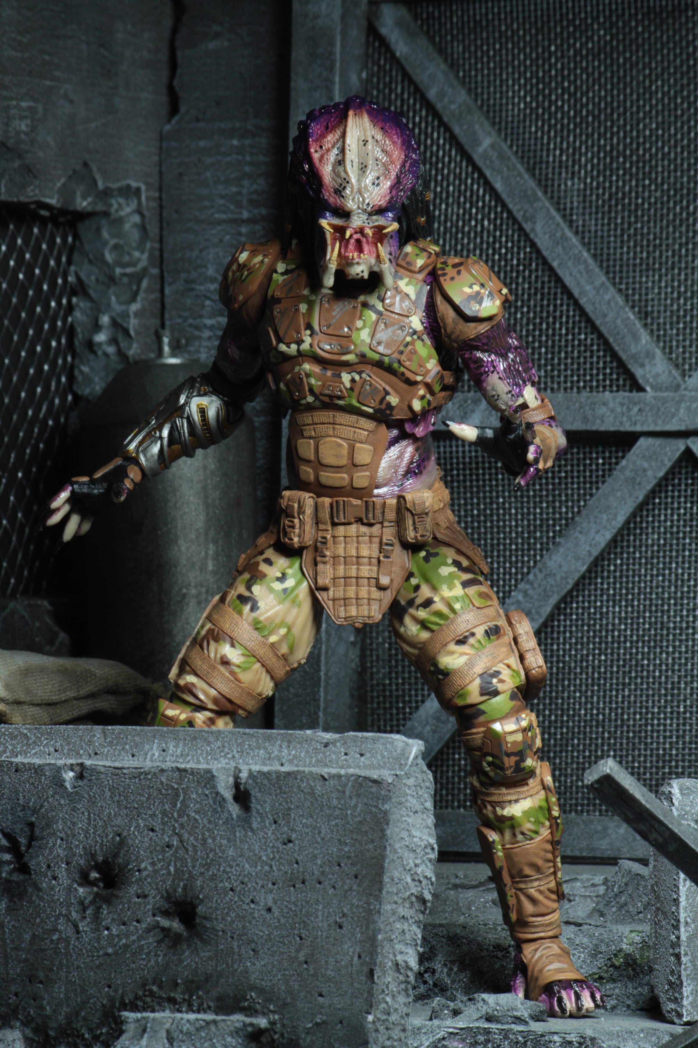 NECA The Predator (2018) Emissary #1 Ultimate Action Figure (7 inch Scale)