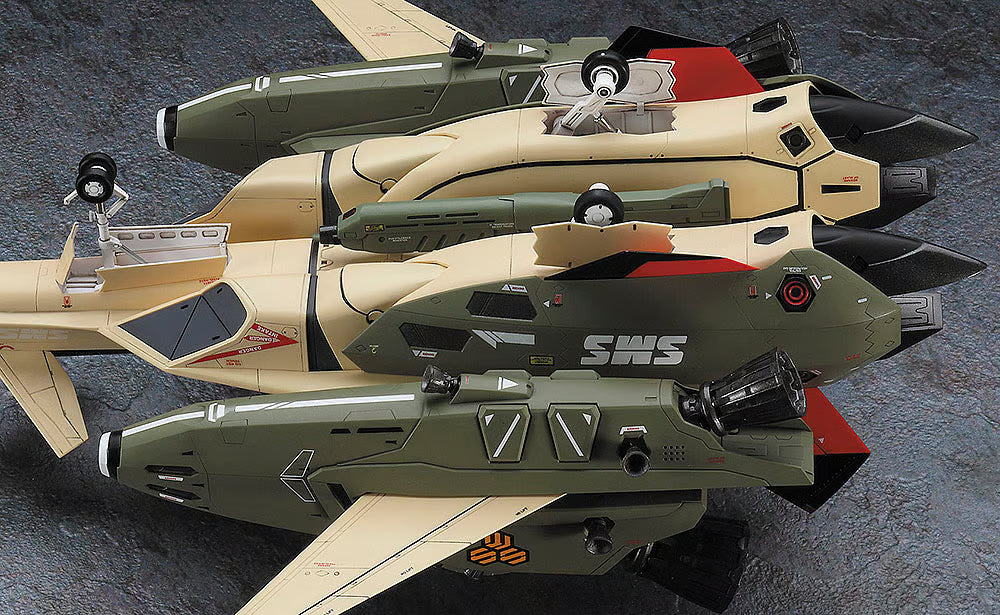 Hasegawa Macross Frontier: VF-19EF/A Isamu Special 1/72 Scale Model Kit