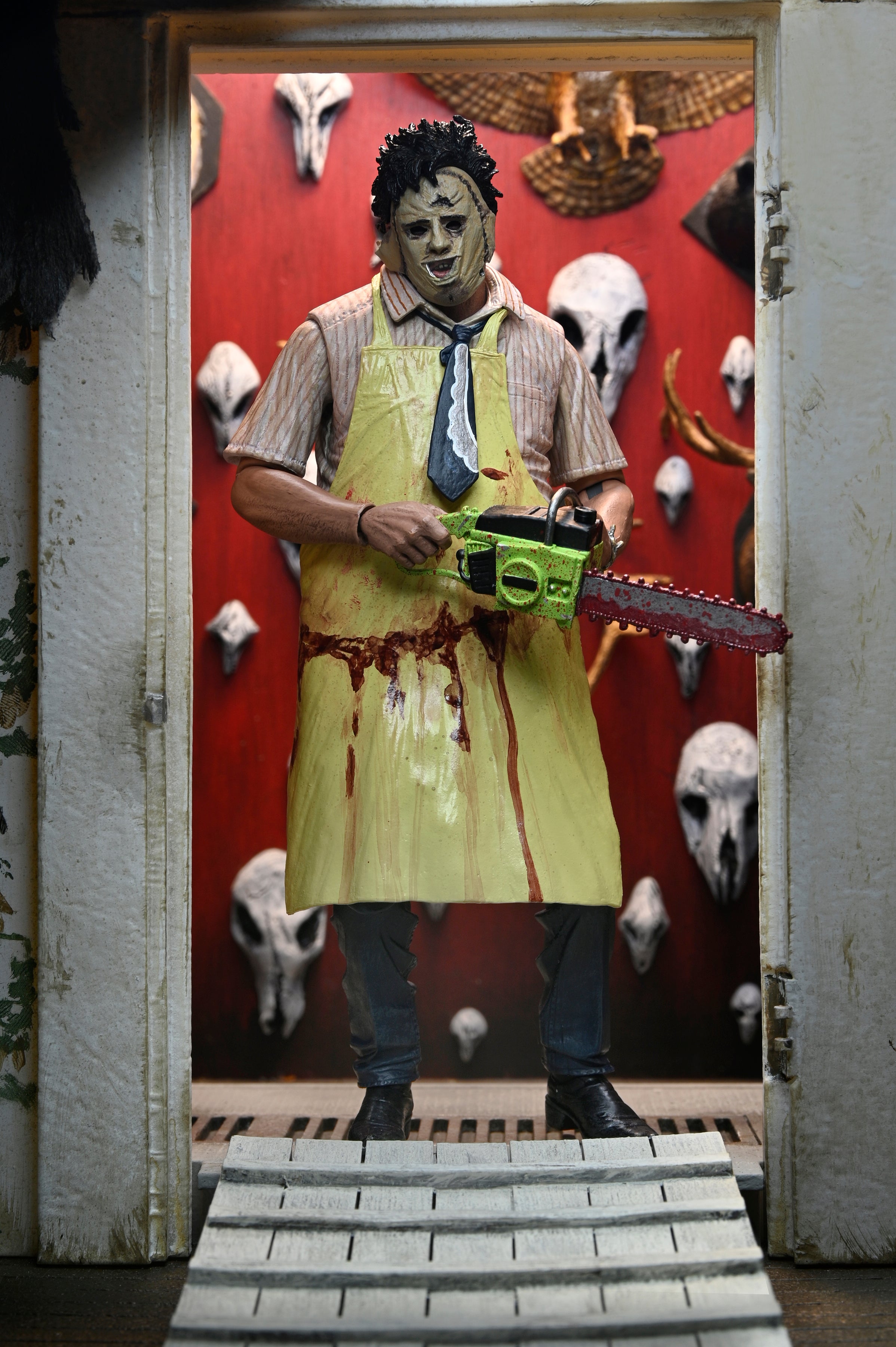 NECA Texas Chainsaw Massacre 50th Anniversary Leatherface Ultimate Action Figure (7 inch)